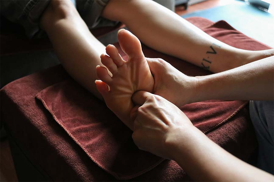 s-foot-reflexology